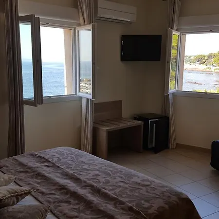 Hotel Le Toukan *